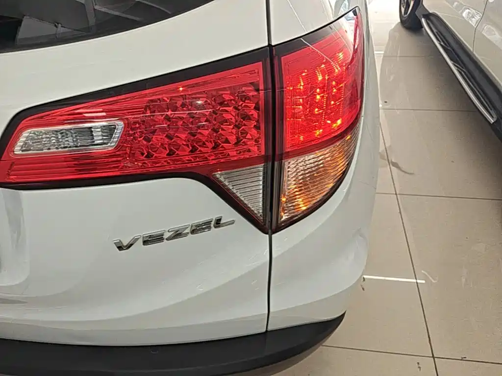 Honda Vezel — миниатюра 8