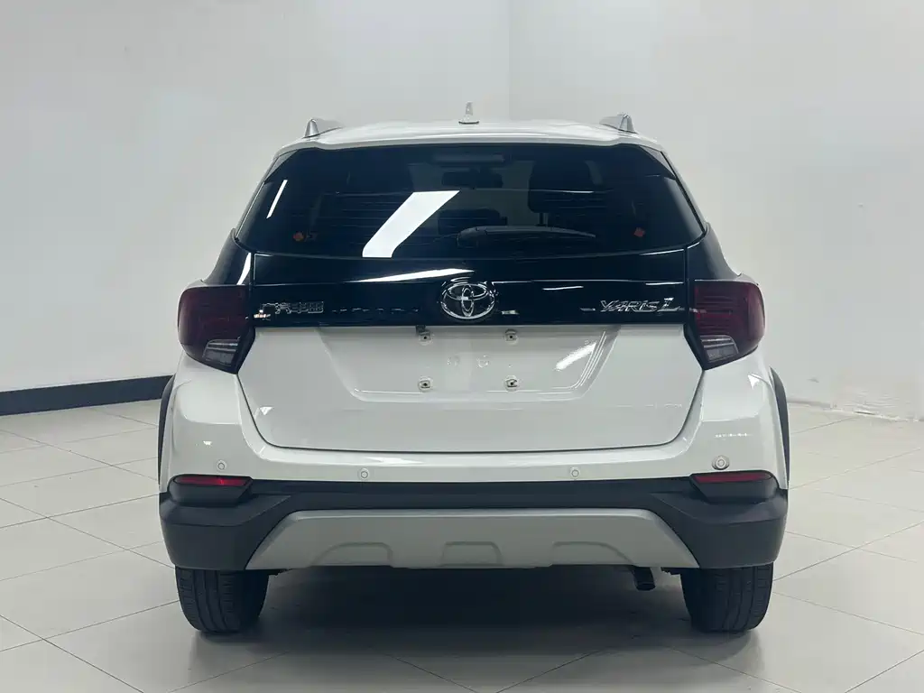 Toyota Yaris L — миниатюра 6