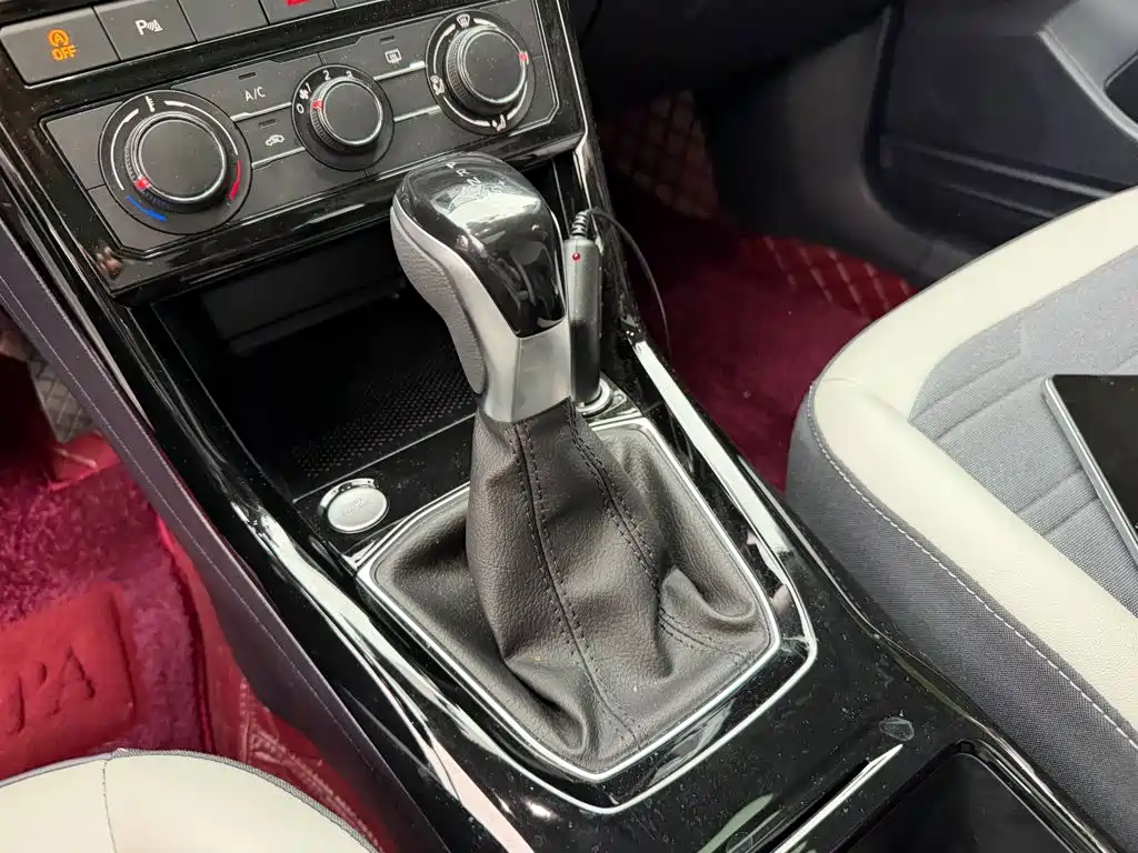 Volkswagen Tharu — миниатюра 9