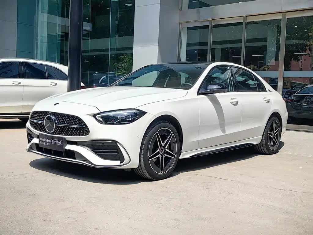 Mercedes-Benz C-Class 2024