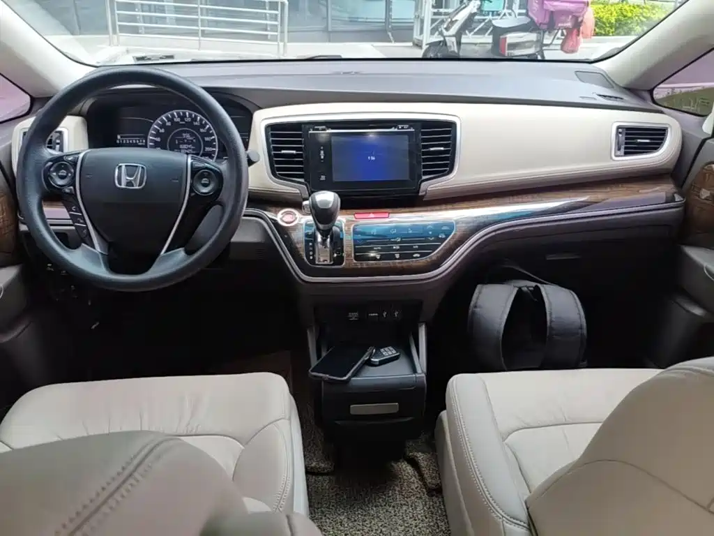 Honda Odyssey — миниатюра 10