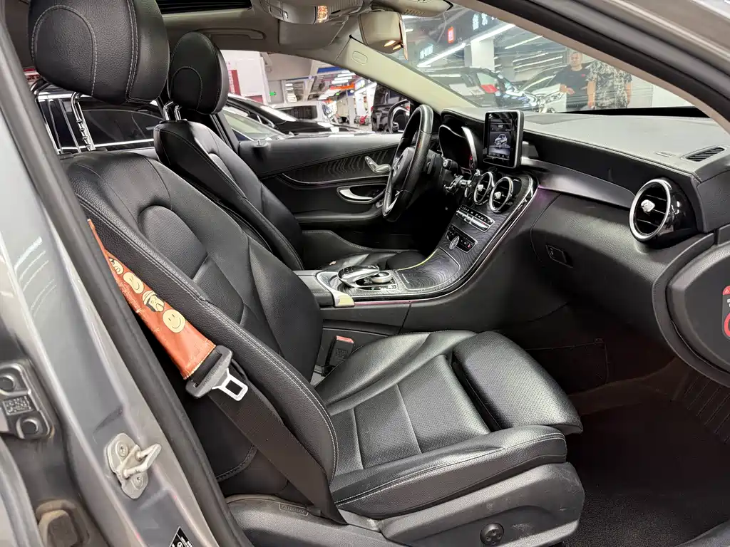 Mercedes-Benz C-Class — миниатюра 12
