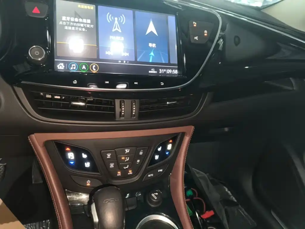 Buick Envision Plus — миниатюра 13