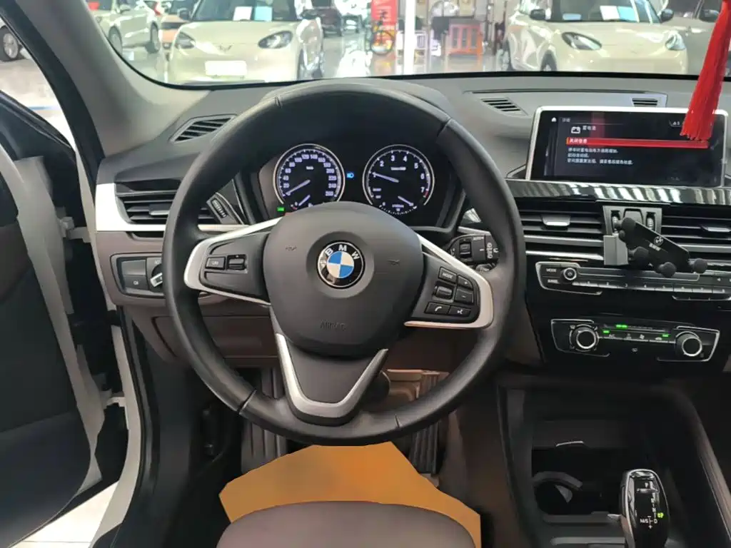 BMW X1 — миниатюра 11