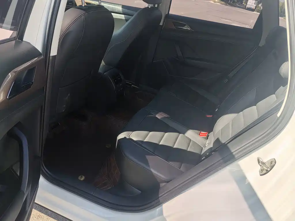 Volkswagen Tharu — миниатюра 10