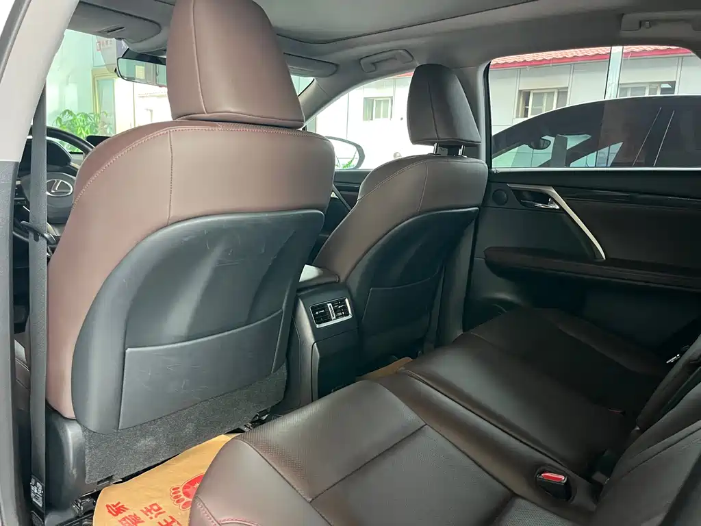 Lexus RX — миниатюра 4