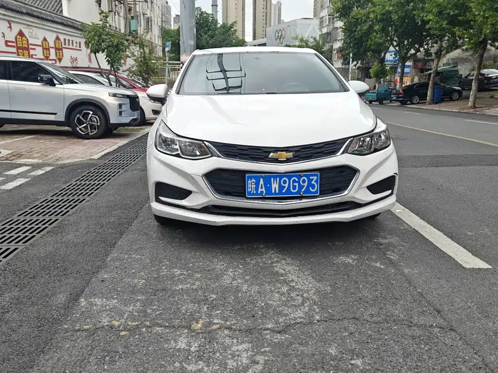 Chevrolet Cruze — миниатюра 2