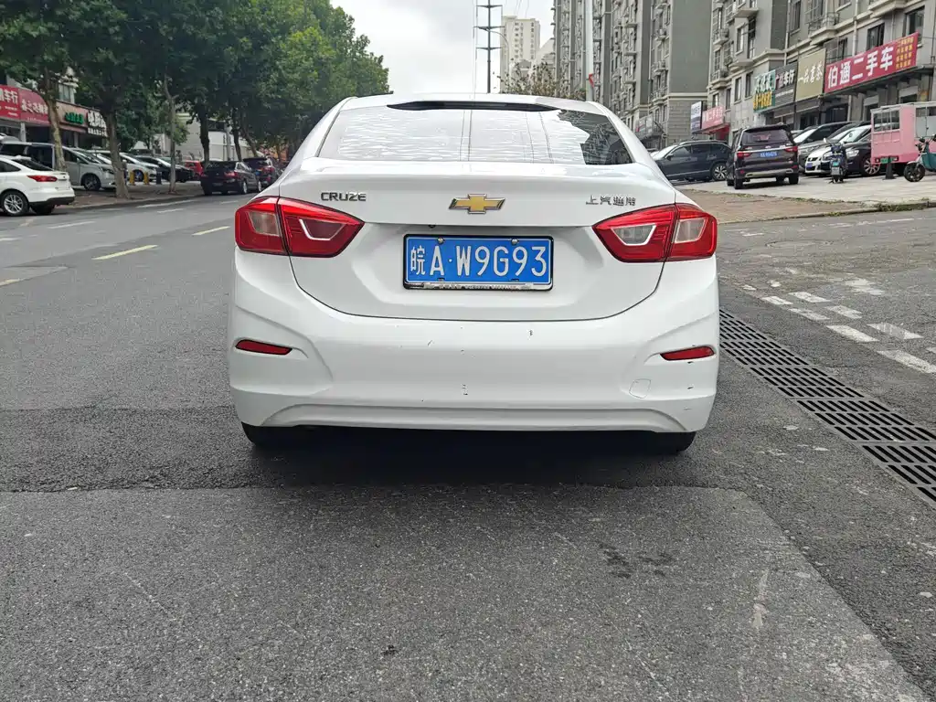 Chevrolet Cruze — миниатюра 5