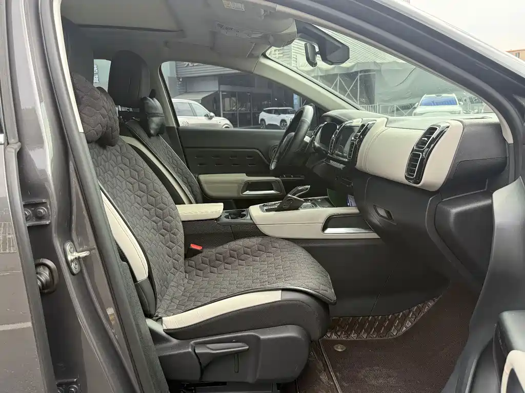 Citroen C5 AIRCROSS New Energy — миниатюра 14