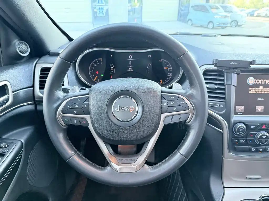 Jeep Grand Cherokee (Import) 3.0L Comfort Enjoy Navigation Edition, фото 9