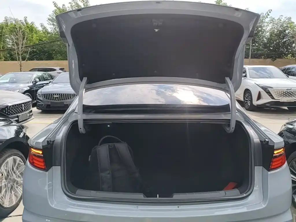 Geely Xingrui — миниатюра 19