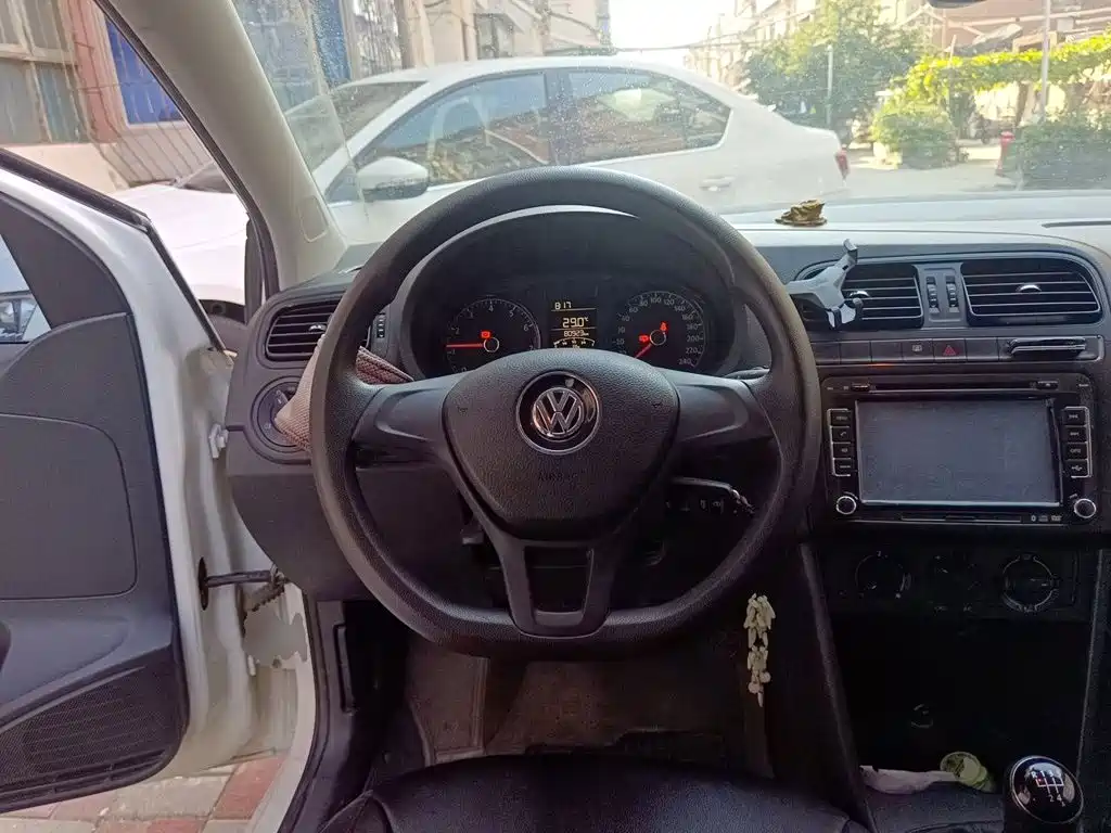 Volkswagen Polo — миниатюра 11
