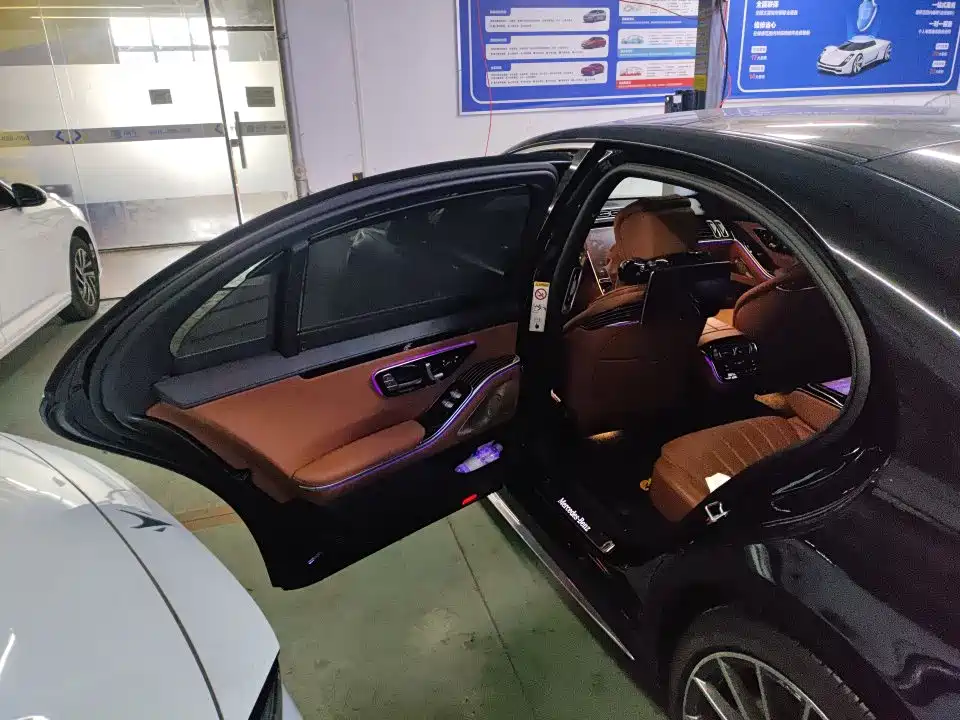 Mercedes-Benz S-Class — миниатюра 8
