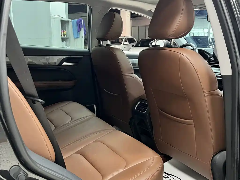 Geely Vision X6 — миниатюра 9