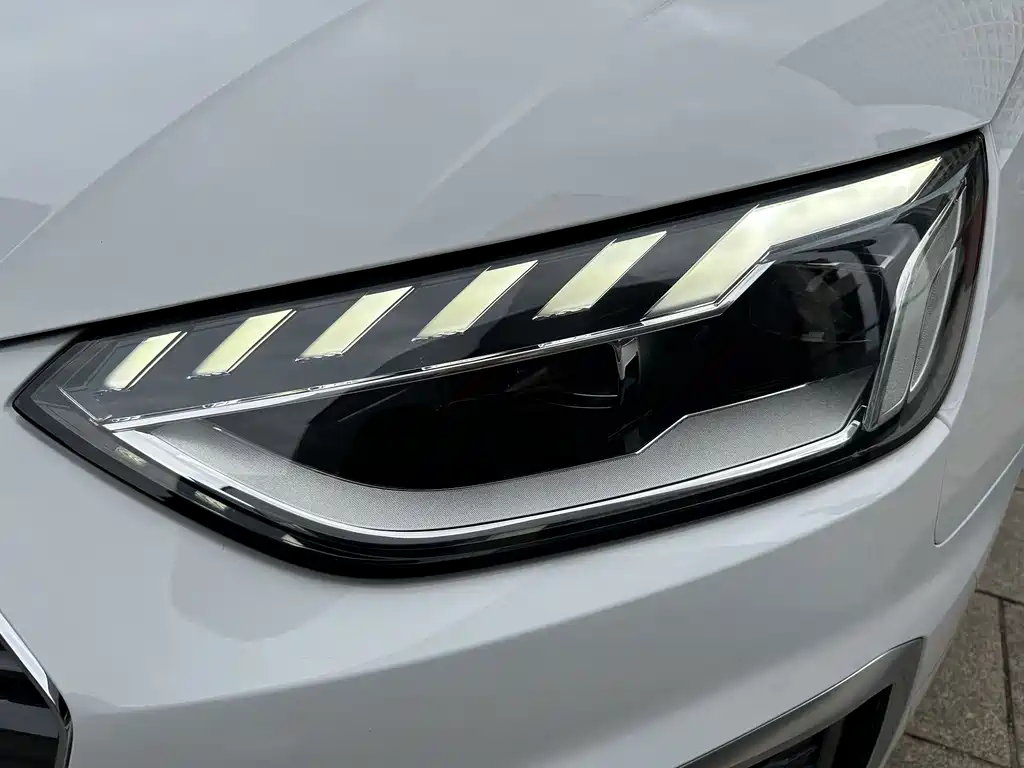Audi A4L — миниатюра 20