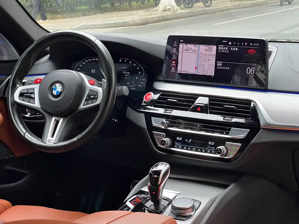 BMW M5 — миниатюра 19