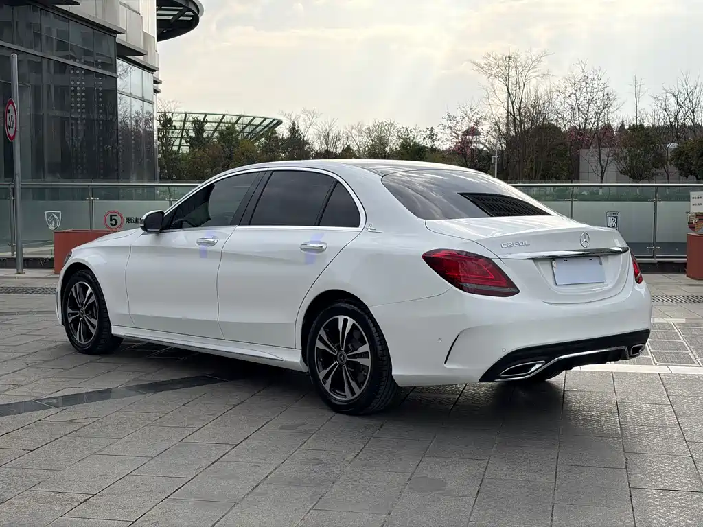 MERCEDES-BENZ C CLASS