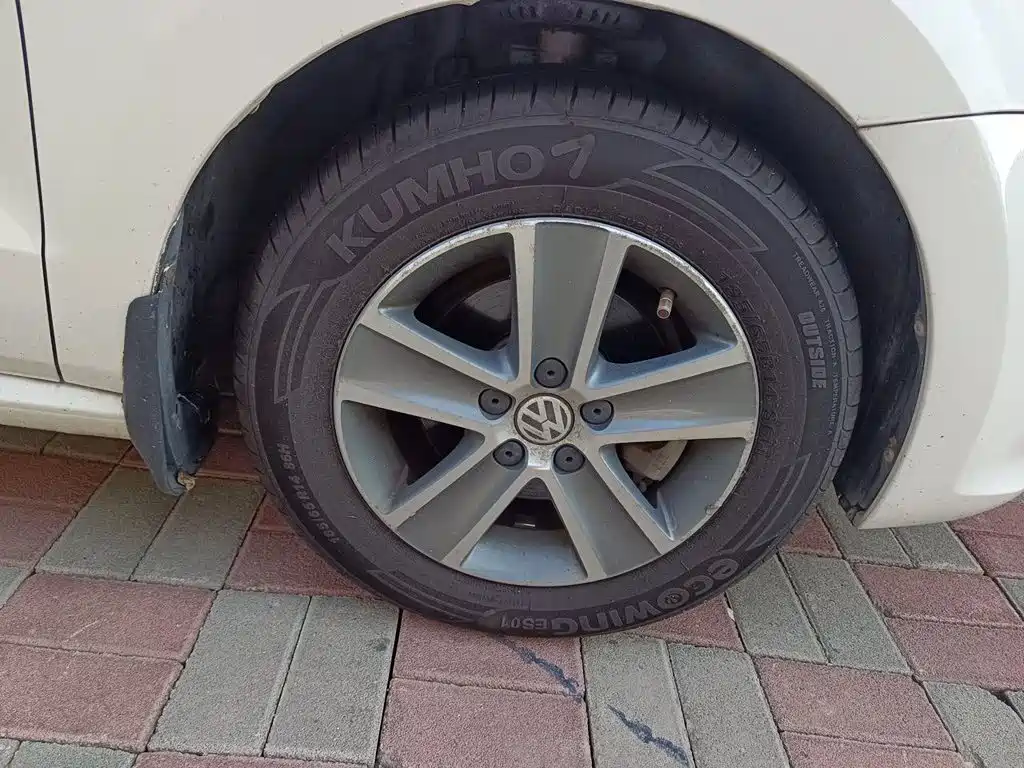 Volkswagen Polo — миниатюра 8