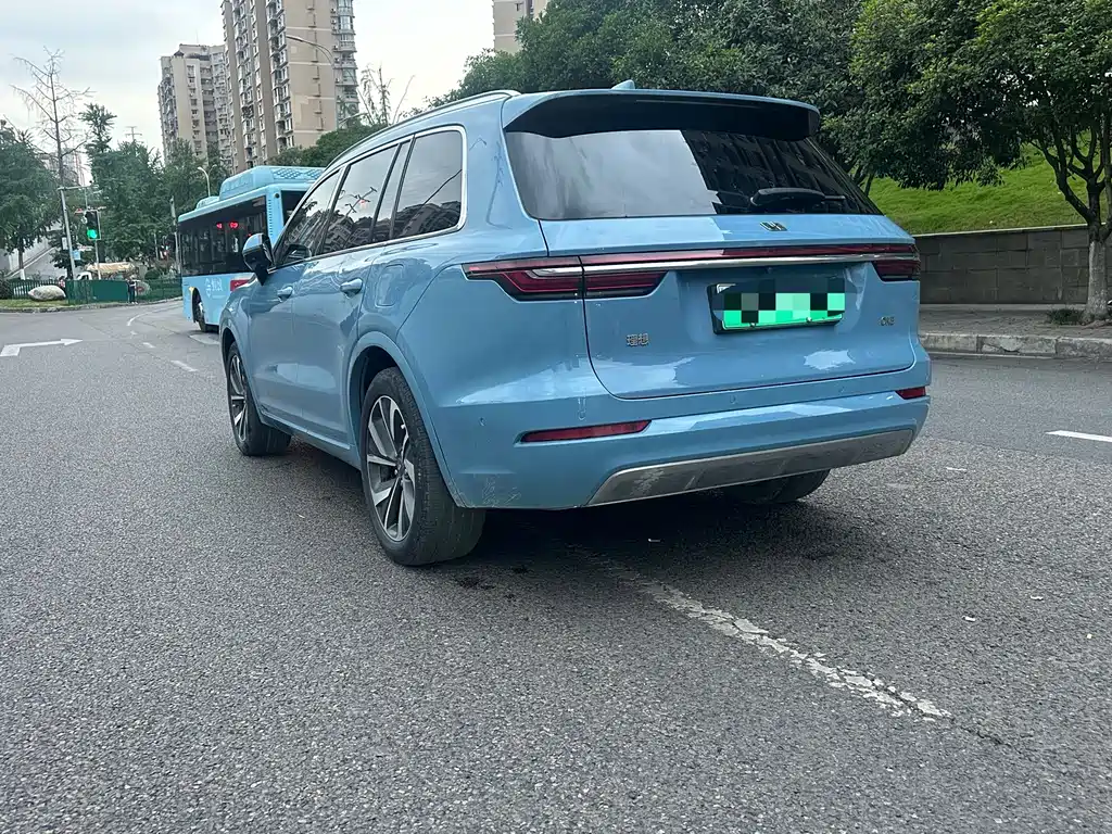 Li Auto ONE 2021 6 мест
