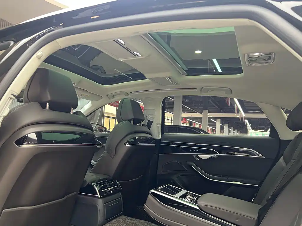 Audi A8 New Energy — миниатюра 20