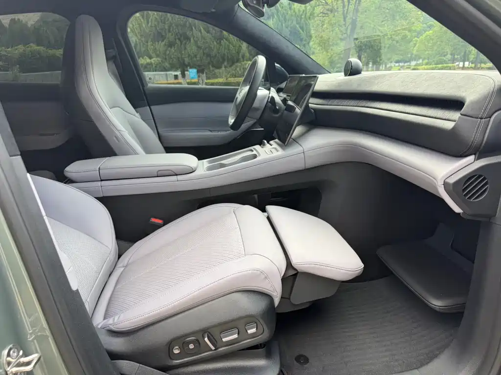 NIO EC6 — миниатюра 12