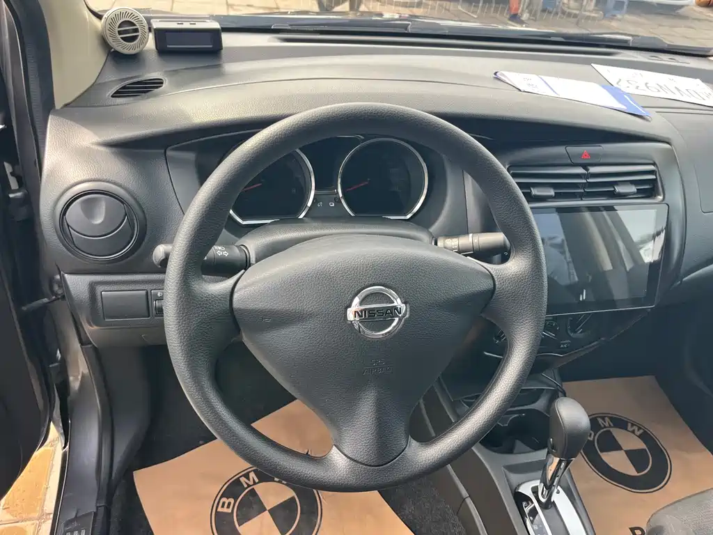 Nissan Livina — миниатюра 9
