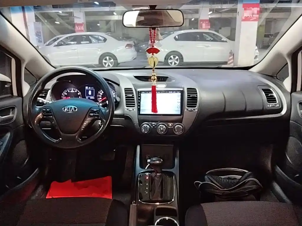 Kia K3 — миниатюра 10