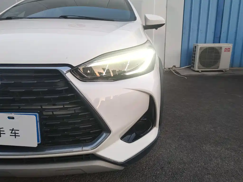 TOYOTA YARIS L ZHIXUAN