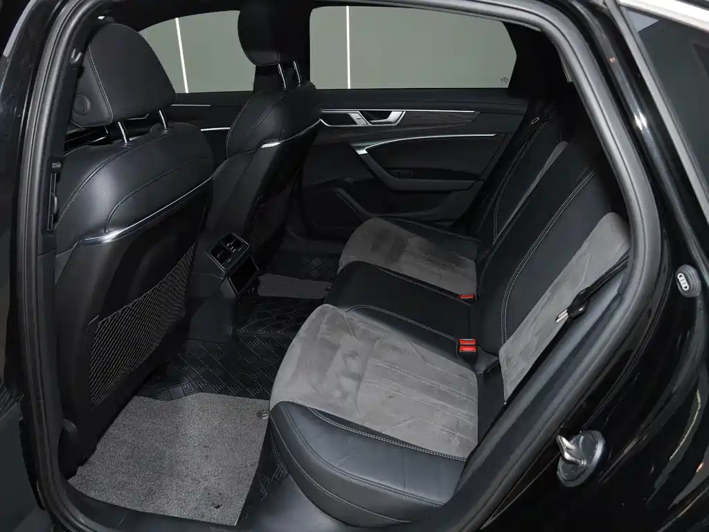 Audi A6L — миниатюра 11