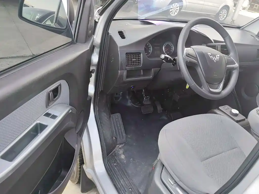 Wuling Rongguang EV — миниатюра 16
