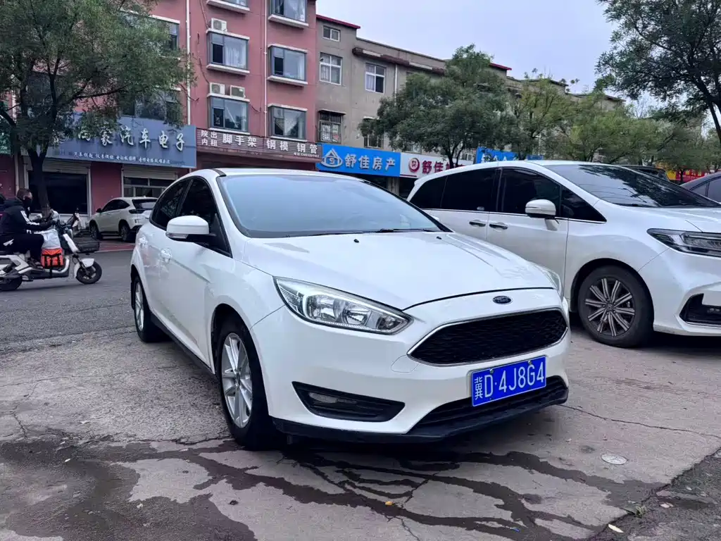 Ford Focus — миниатюра 3