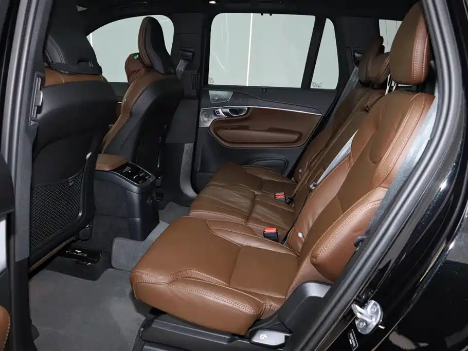 VOLVO XC90 PLUG IN HYBRID