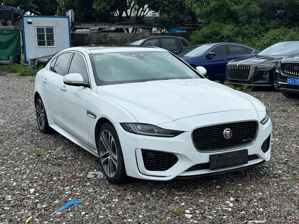 Jaguar XEL — миниатюра 3