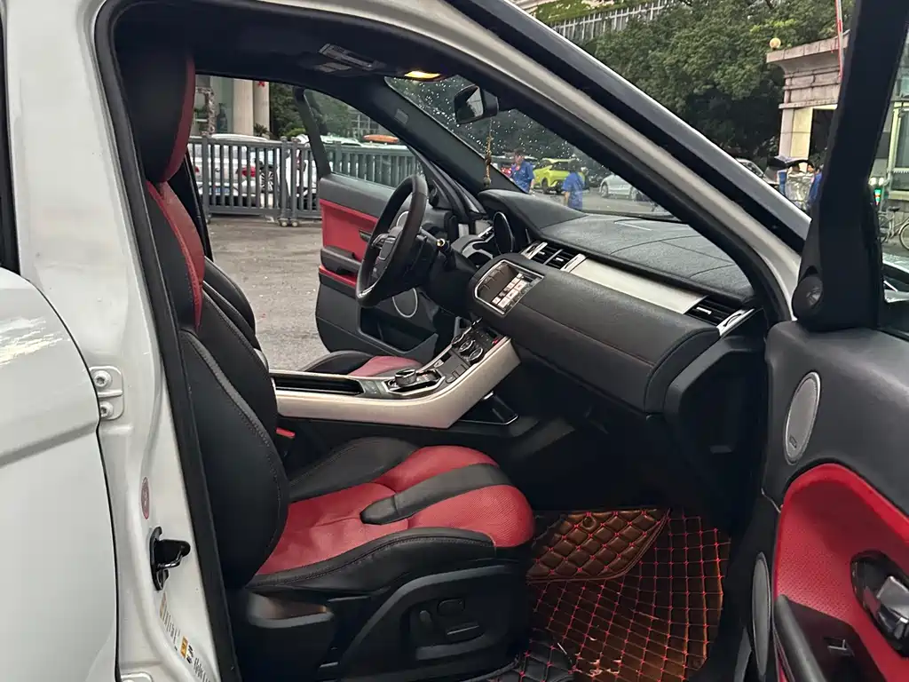 Land Rover Evoque (Import) — миниатюра 13