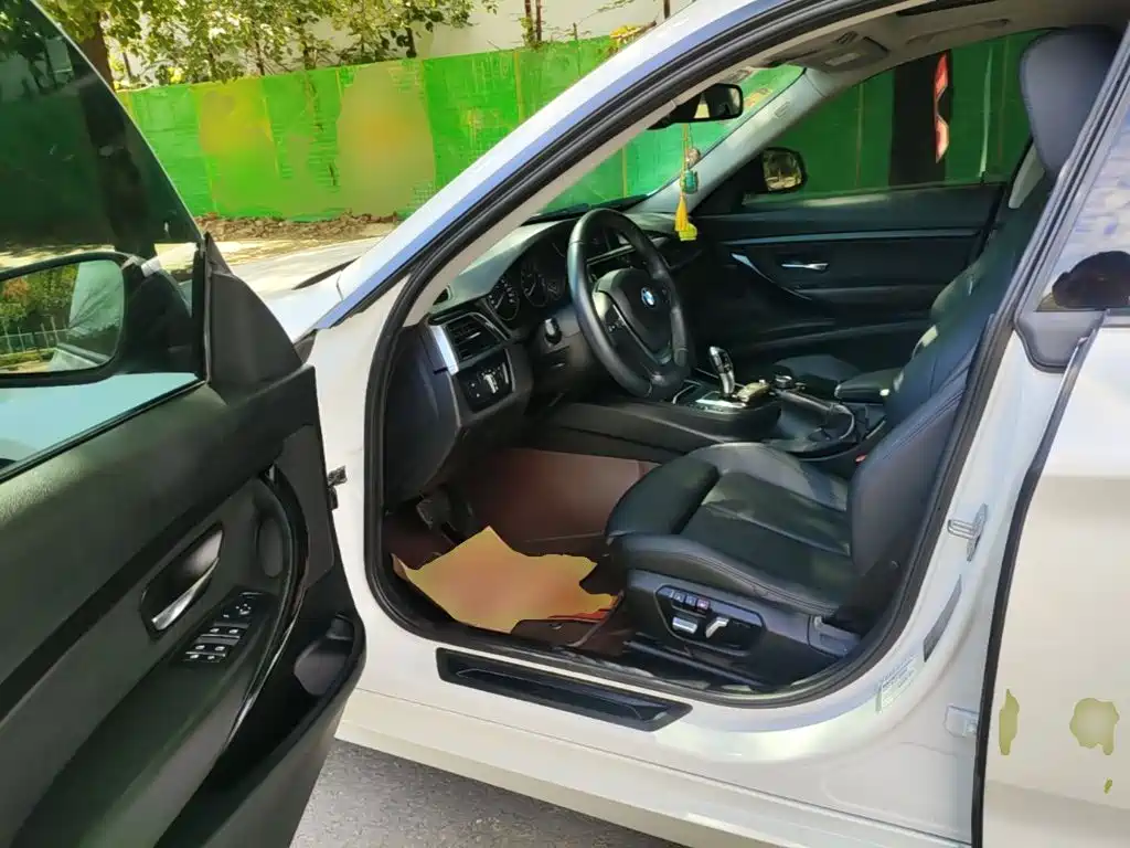 BMW 3 Series GT — миниатюра 16