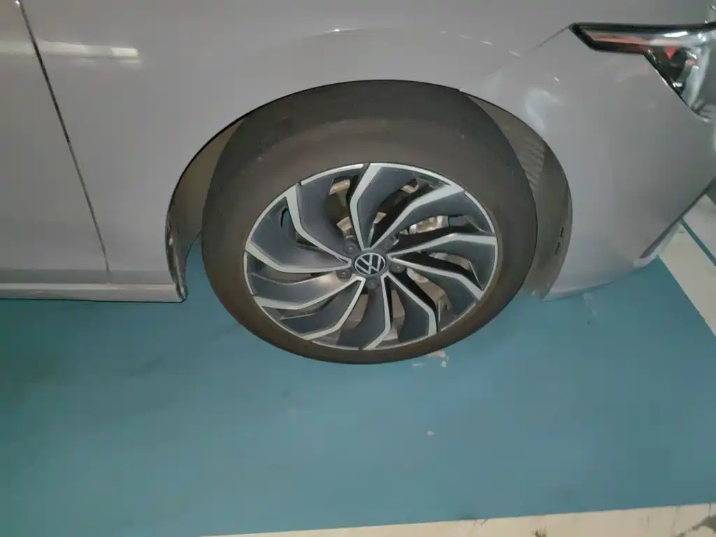 Volkswagen Golf — миниатюра 8