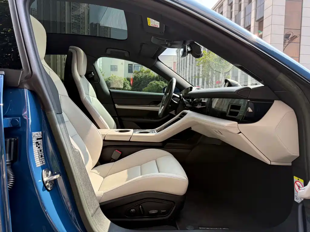 Porsche Taycan — миниатюра 22