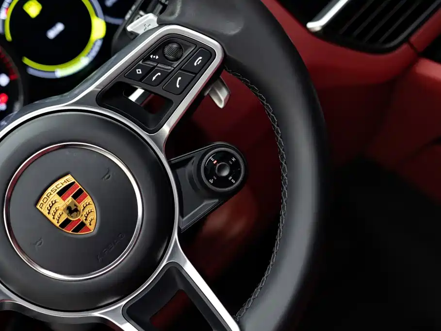 Porsche Cayenne Hybrid — миниатюра 20