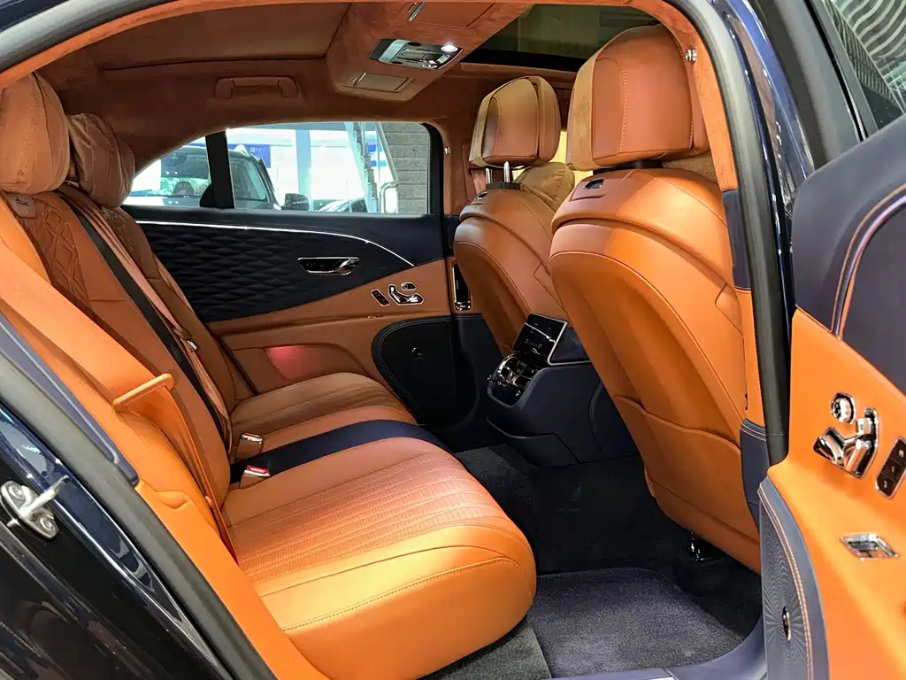 Bentley Flying Spur — миниатюра 9