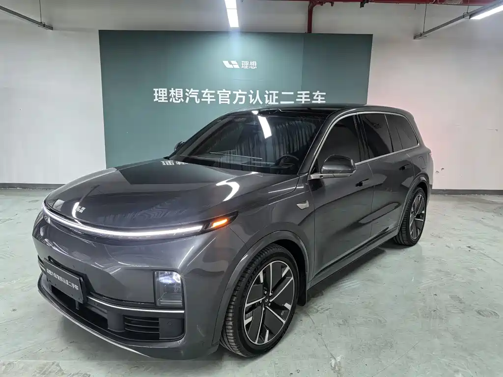 Li Auto Li L9 2025