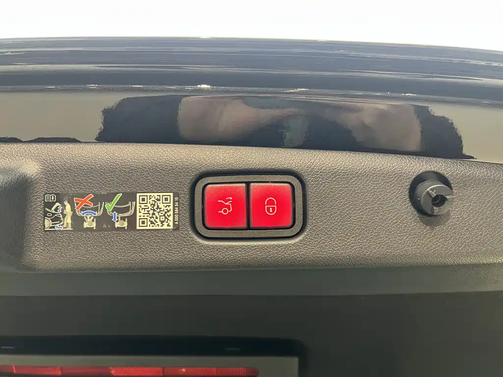 MERCEDES-BENZ E CLASS NEW ENERGY