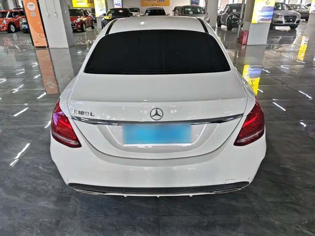 Mercedes-Benz C-Class — миниатюра 4