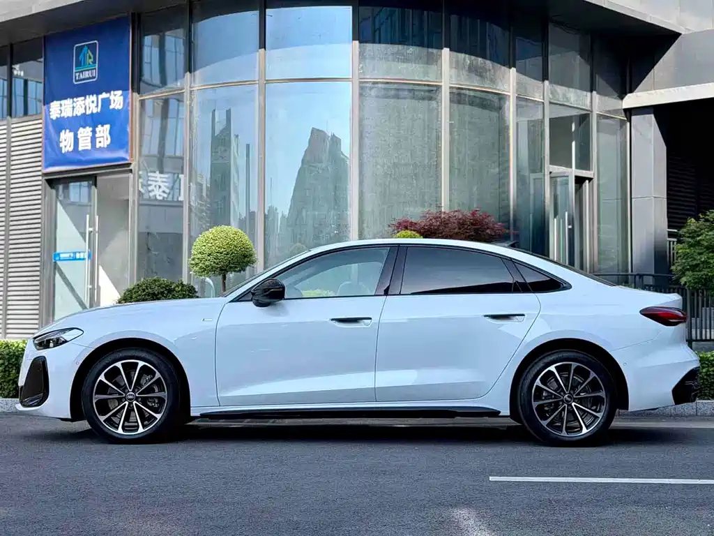 Audi A5L 2026 2.0T Sport Plus