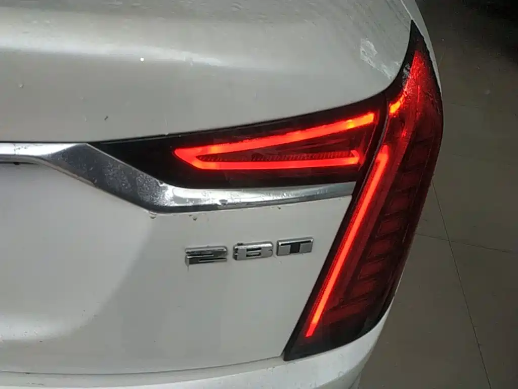Cadillac CT6 — миниатюра 8