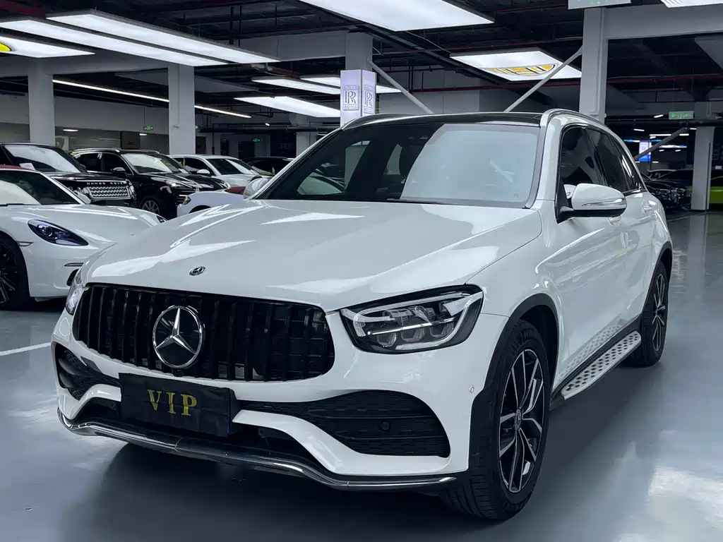 MERCEDES-BENZ GLC