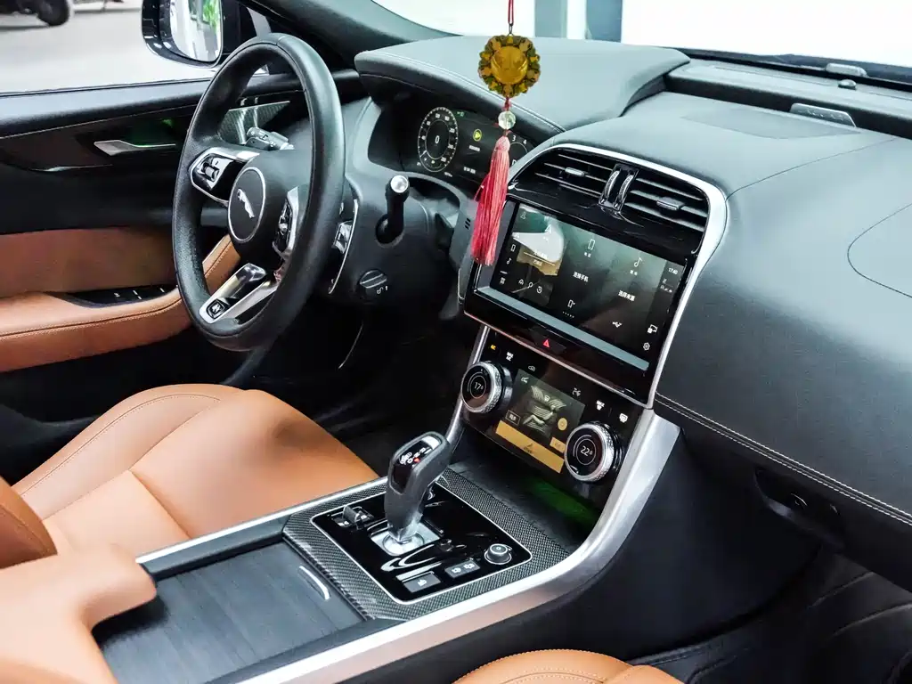 Jaguar XEL — миниатюра 7