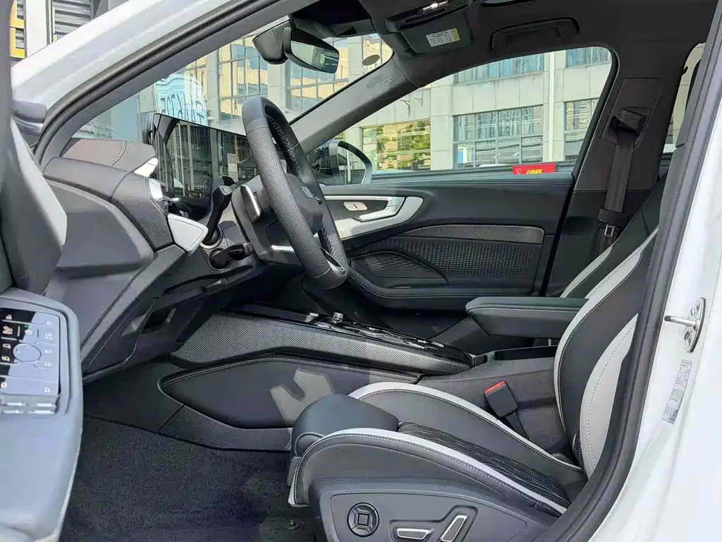Audi A5L 2026 2.0T Sport Plus