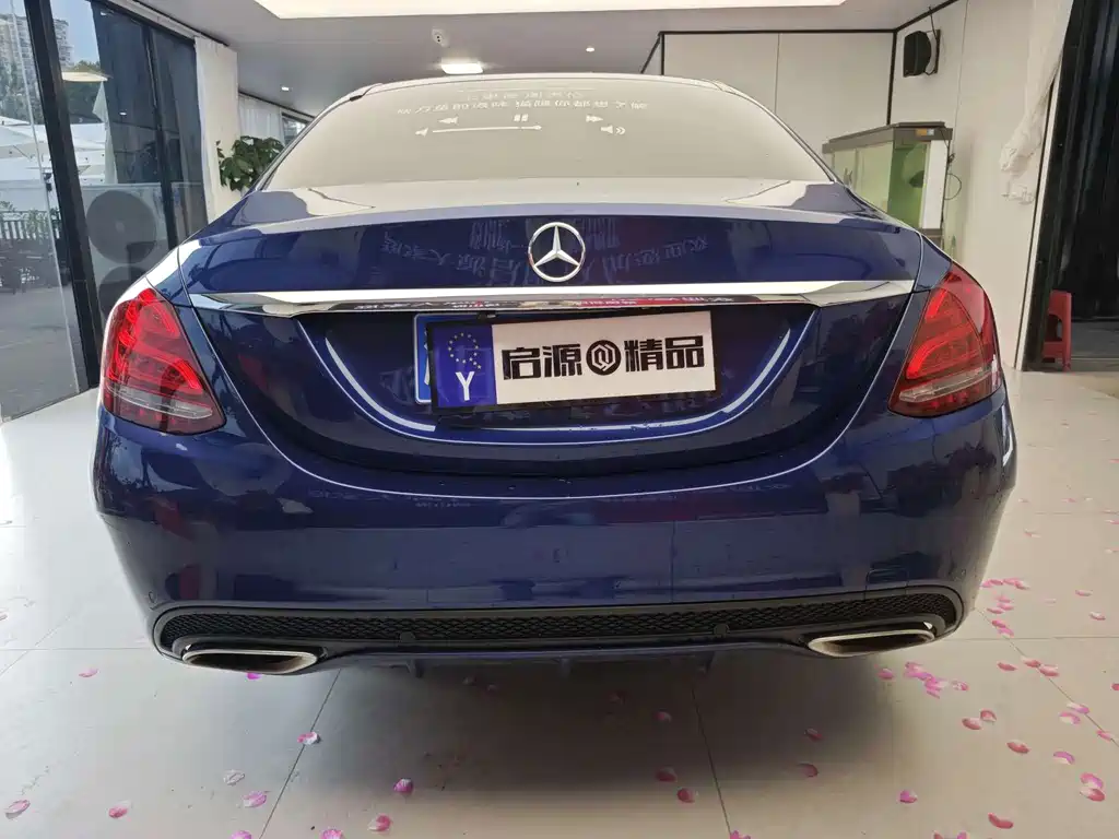 Mercedes-Benz C-Class — миниатюра 10