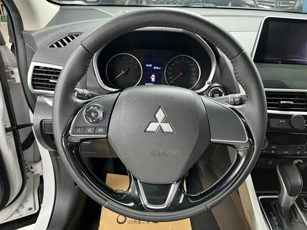 Mitsubishi Eclipse Cross — миниатюра 11