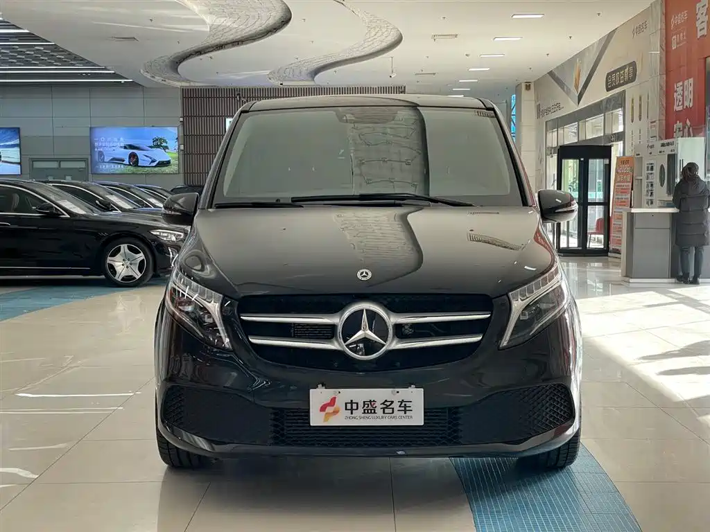 MERCEDES-BENZ V CLASS
